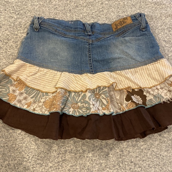 Girls Size 16 Blue Jean Skirt - Picture 3 of 4